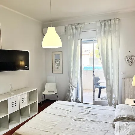 Puglia Low-cost, Holiday Гостевой дом Бриндизи