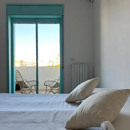 בית הארחה Puglia Low-cost,