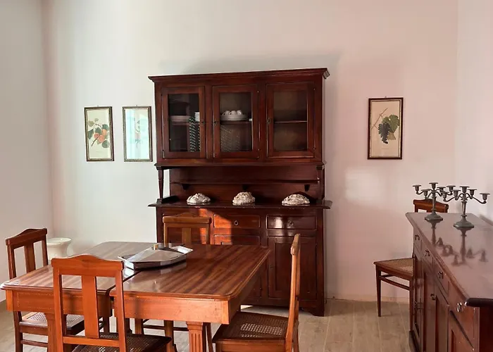 Puglia Low-cost, Holiday Gæstehus Brindisi